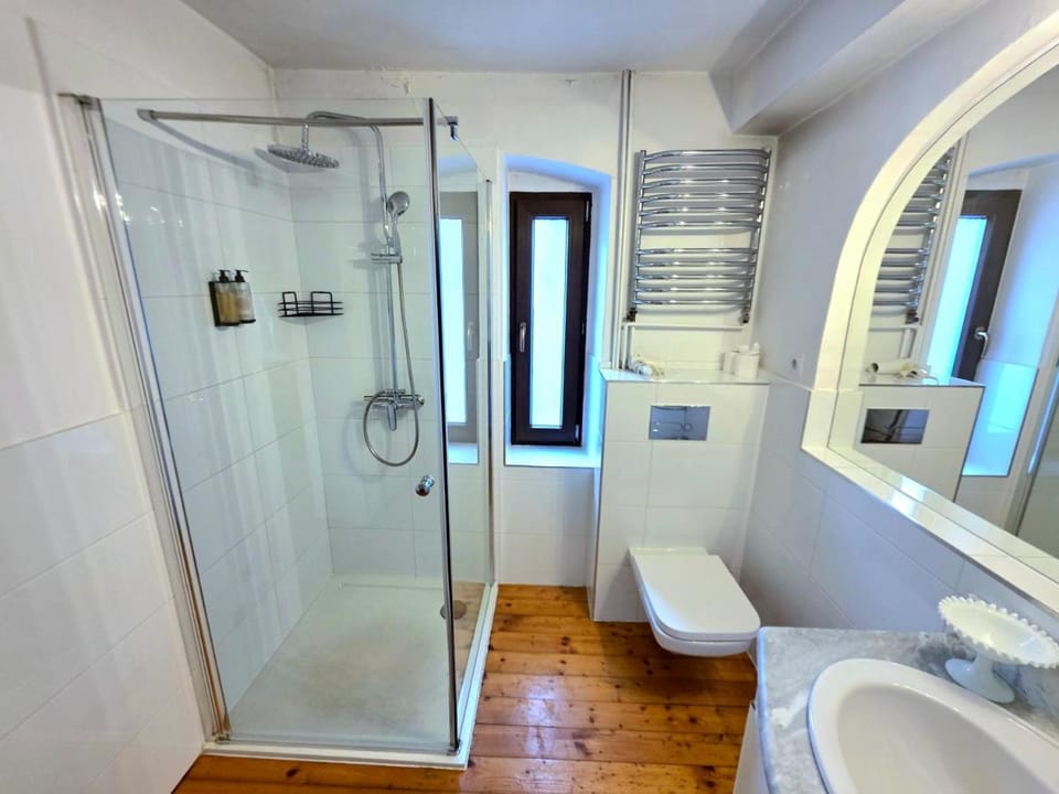 Dworek Adamski Bed and Breakfast in Lower Silesian Voivodeship