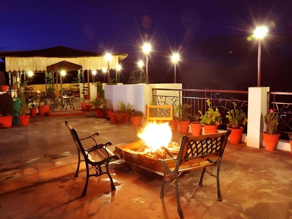 Pratiksha Himalayan Retreat Hotel in Uttarakhand
