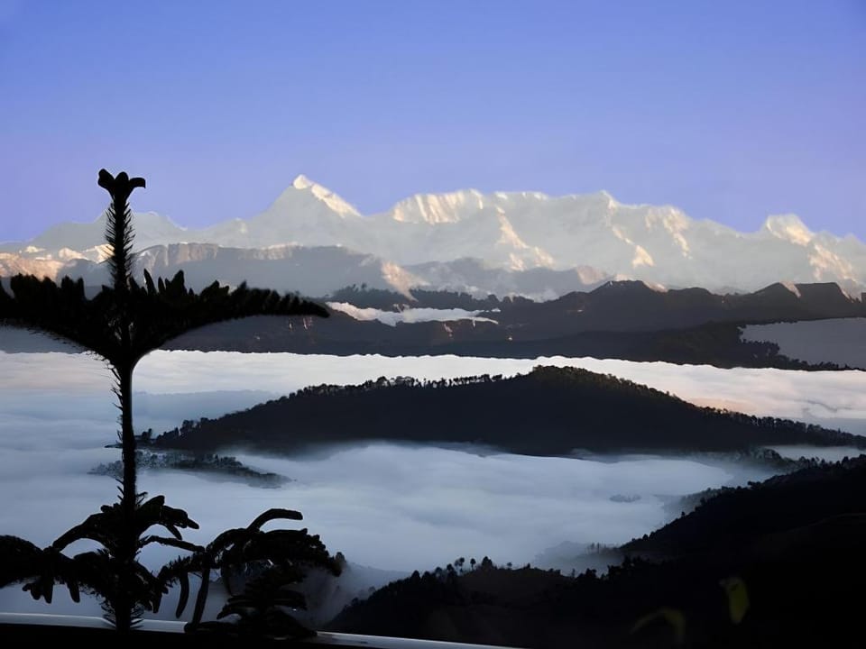 Pratiksha Himalayan Retreat Hotel in Uttarakhand
