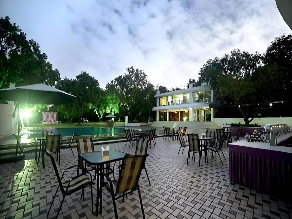 Pluz Resort Hotel in Gujarat