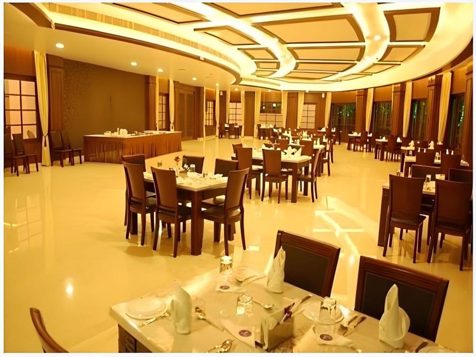 Pluz Resort Hotel in Gujarat