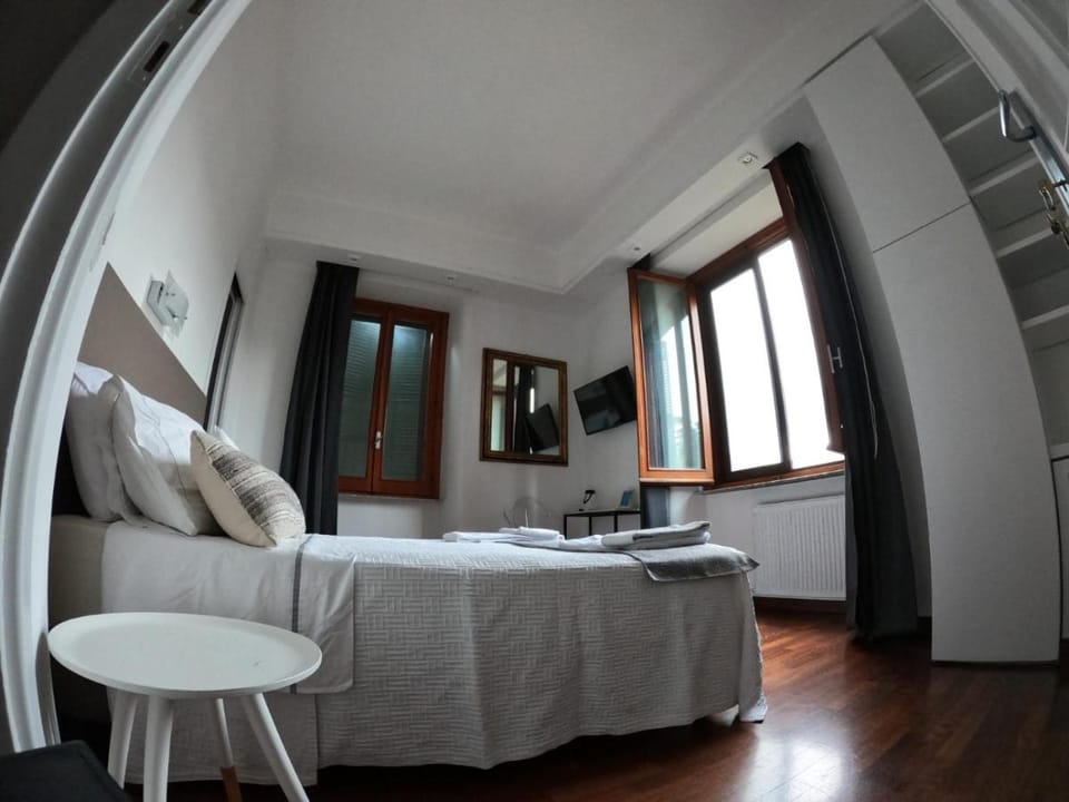 EMI's Guest House Bed and Breakfast in Rome