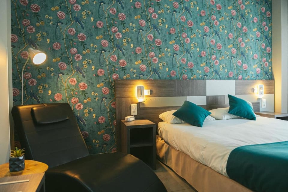 Holidays & Work HOTEL Hotel in Sanary-sur-Mer
