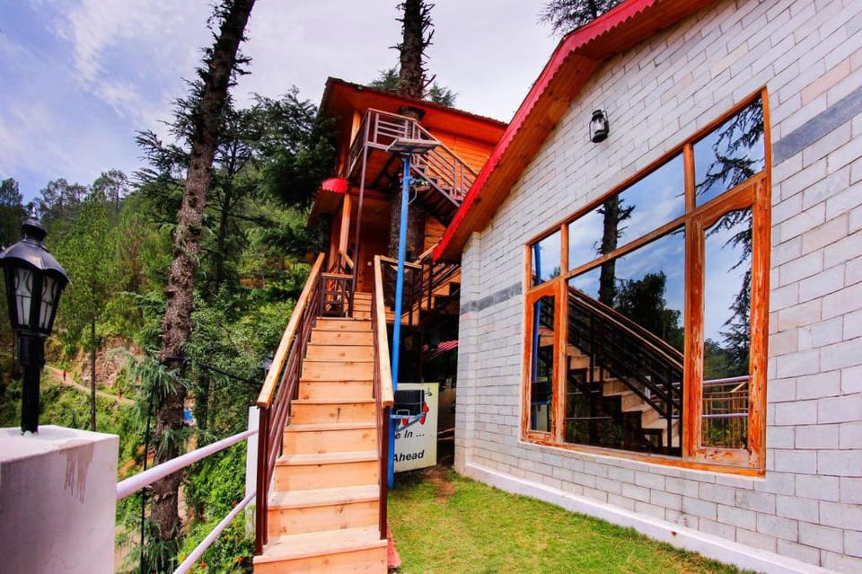 Village Live In Resort Chail Hotel in Himachal Pradesh