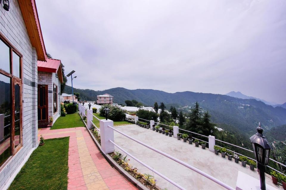 Village Live In Resort Chail Hotel in Himachal Pradesh