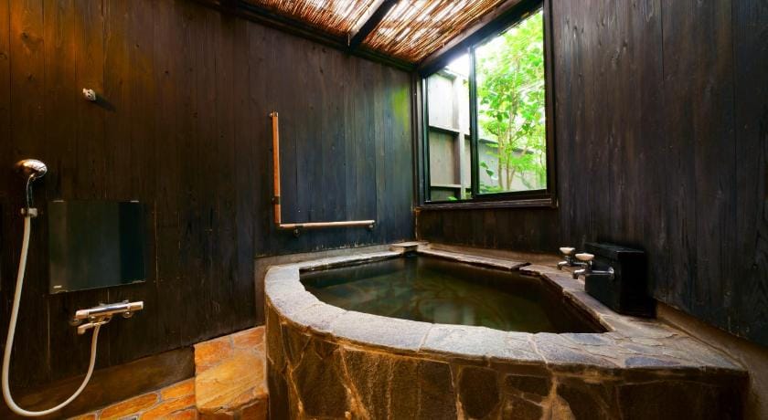 Yurari Rokumyo Ryokan in Japan