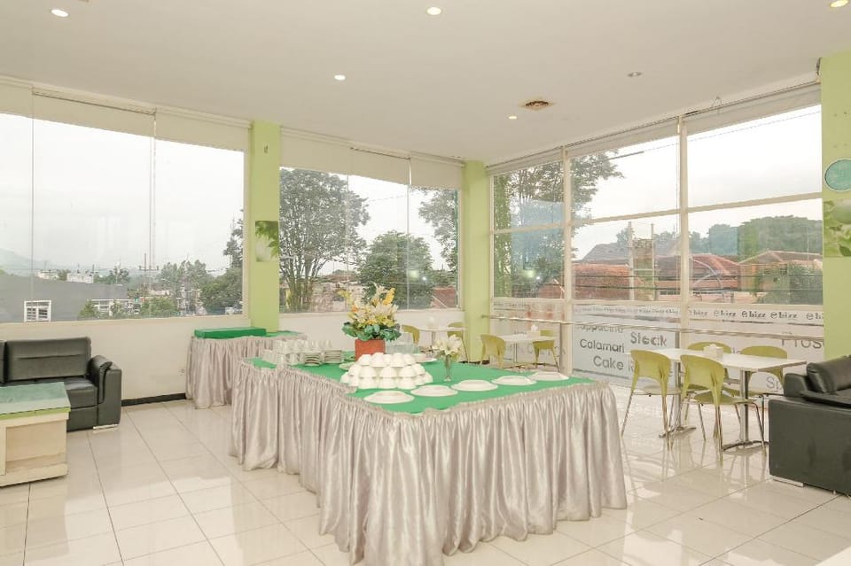Ebizz Hotel Hotel in East Java