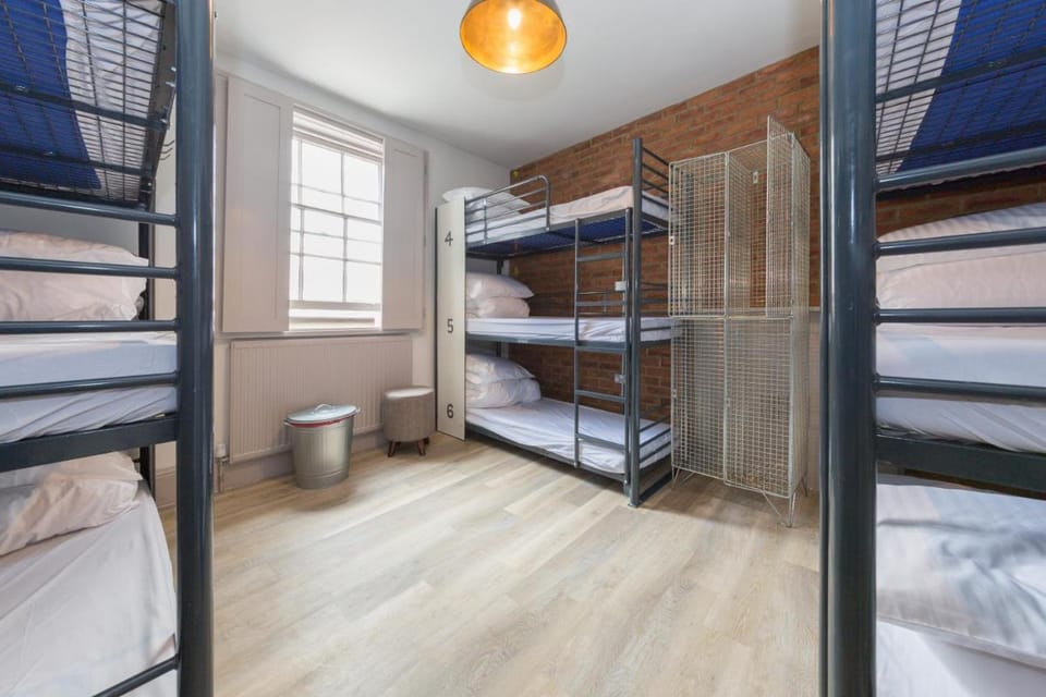 PubLove @ The Green man, Paddington Hostel in City of Westminster