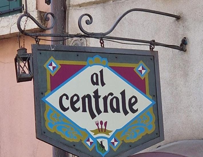 Locanda Al Centrale Hotel in Lake Garda