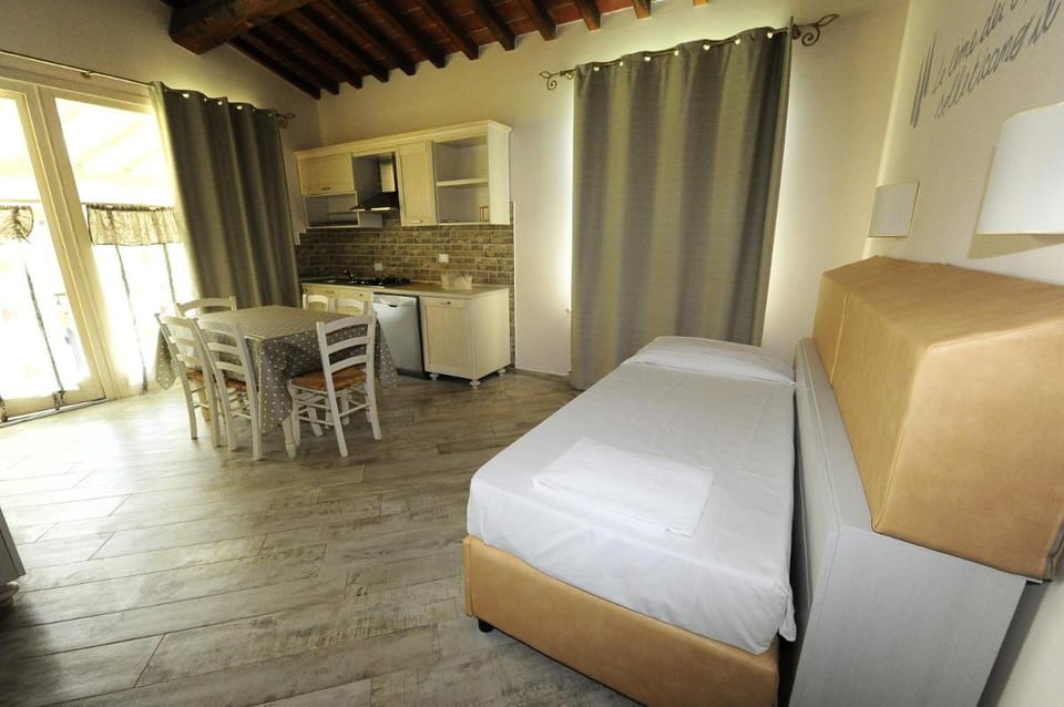 Fattoria Palazzeta - Pet & Family Friendly Apartment hotel in Cecina