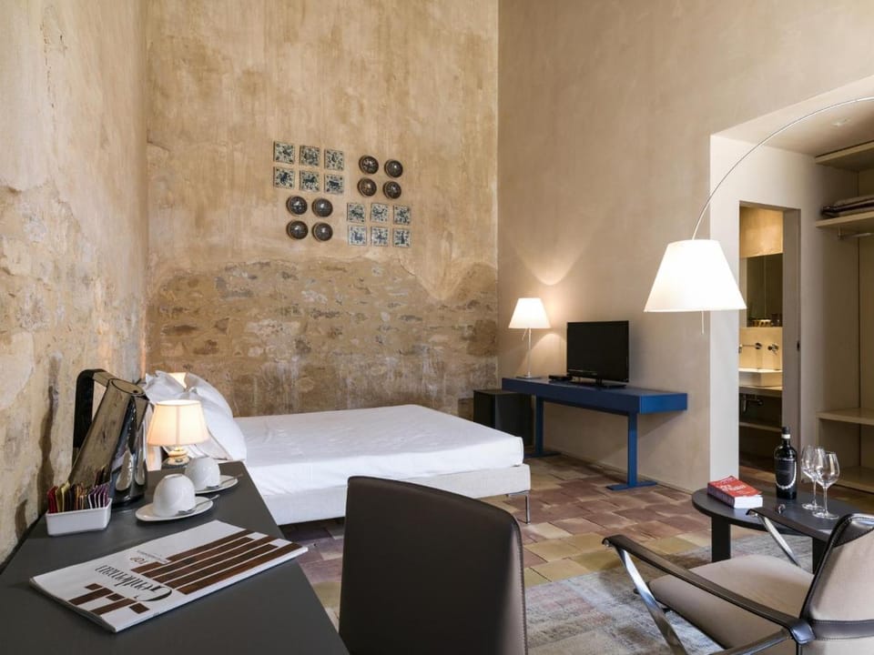 Wine Relais Feudi Del Pisciotto Farm Stay in Sicily