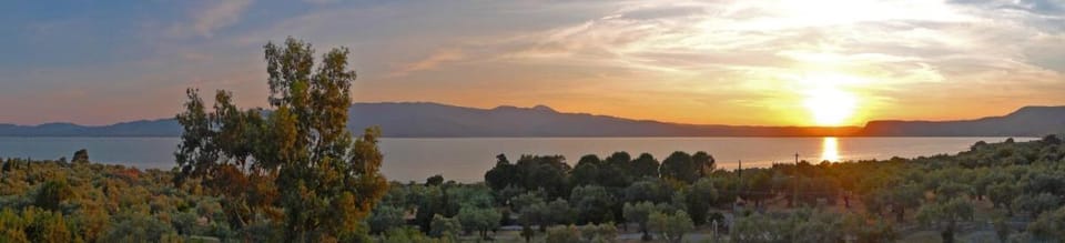 Ampoulos Rooms & Apartments Bed and Breakfast in İzmir Province