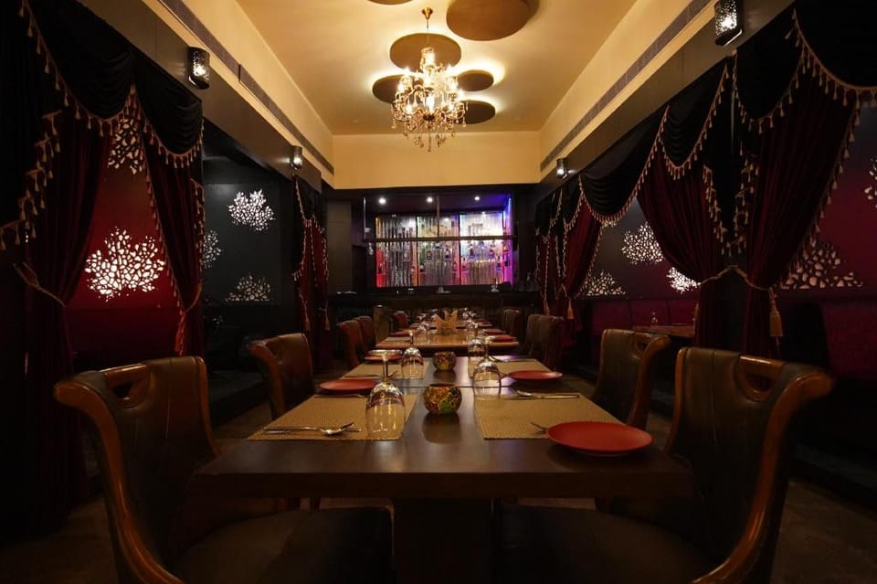 Hotel Arya - Unmarried Couples are not Allowed Hotel in India