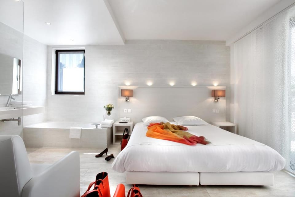 Seventeen Hotel Apartment hotel in Mouans-Sartoux