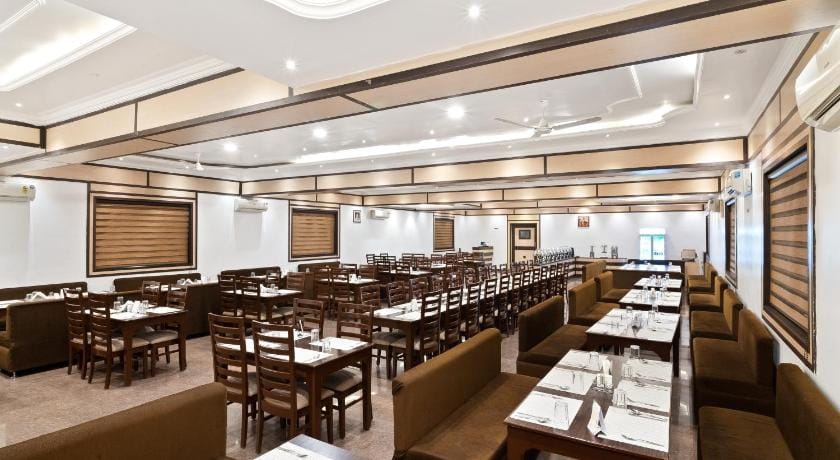 Niranjana Hotel Bodhgaya Hotel in India
