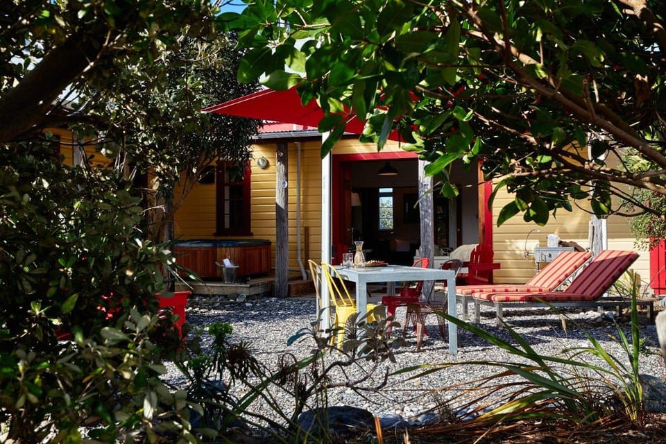 The Factory Luxury Accomodation Villa in Canterbury