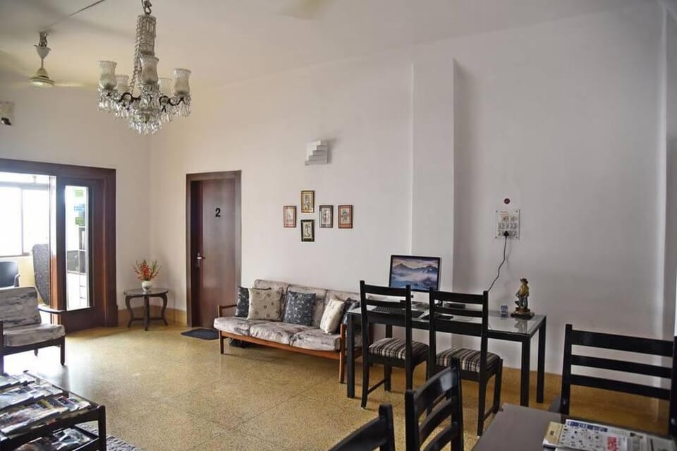 Central Bed & Breakfast Bed and Breakfast in Kolkata