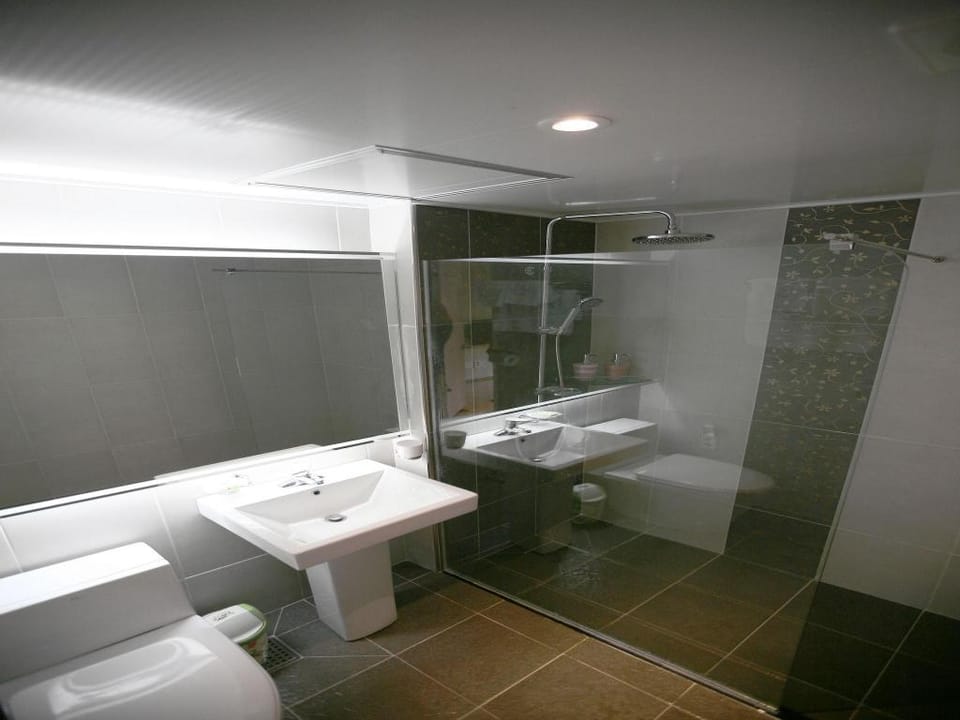 Moon Sun Guesthouse Myeongdong Bed and Breakfast in Seoul
