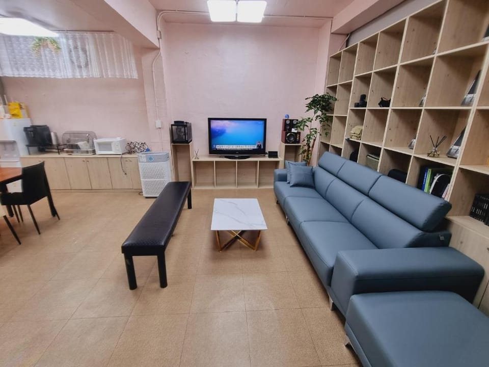Moon Sun Guesthouse Myeongdong Bed and Breakfast in Seoul