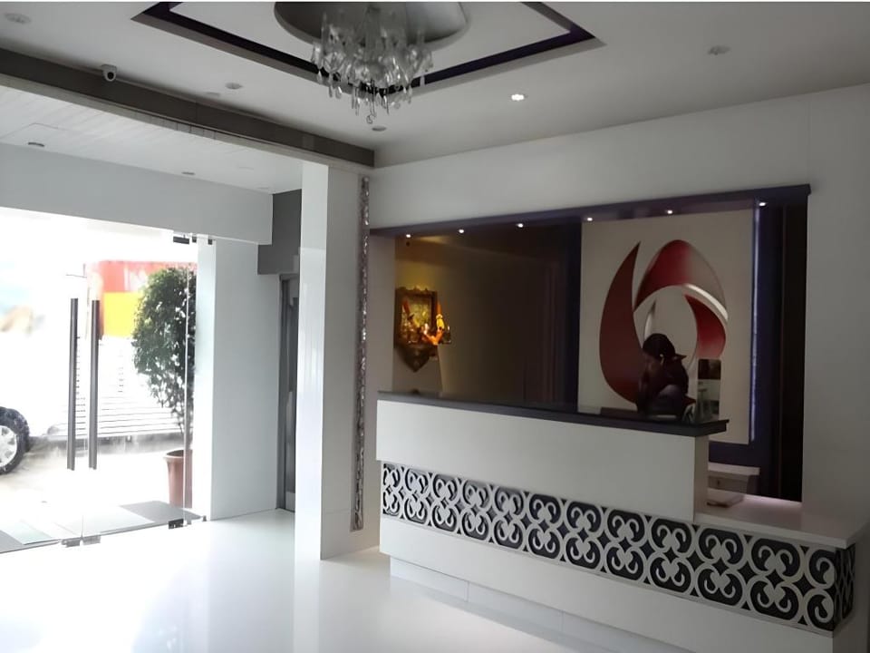 Hotel Capitol Hotel in Thane