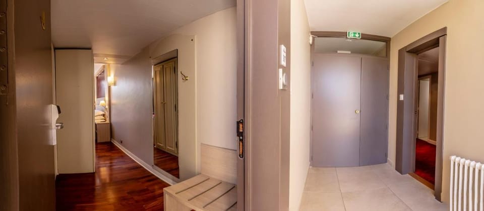 Hotel Les Trois Roses, Meylan Grenoble The Originals Boutique Hotel in Meylan