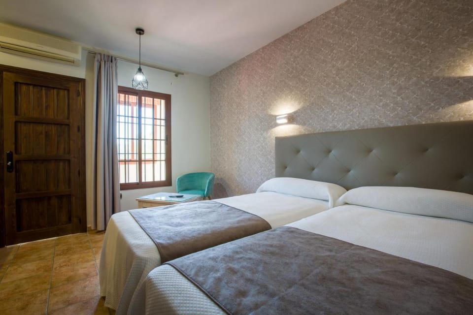 Hostal Don Joaquín Alora Bed and Breakfast in Valle del Guadalhorce