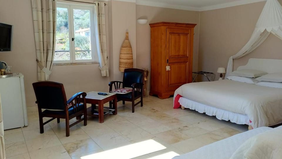 L'Escale Provençale Bed and Breakfast in Fayence