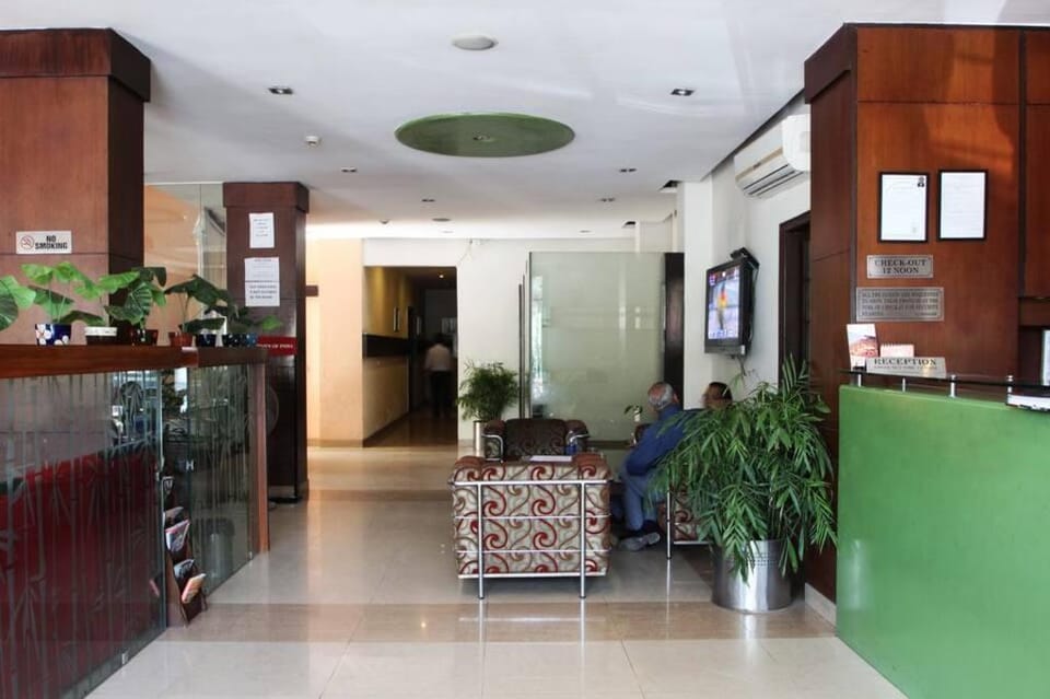 Townhouse 608 Gautam Residency Near Lotus Temple Hotel in New Delhi