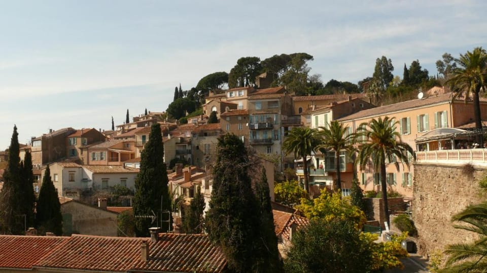 Hotel Restaurant Bellevue Hotel in Bormes-les-Mimosas
