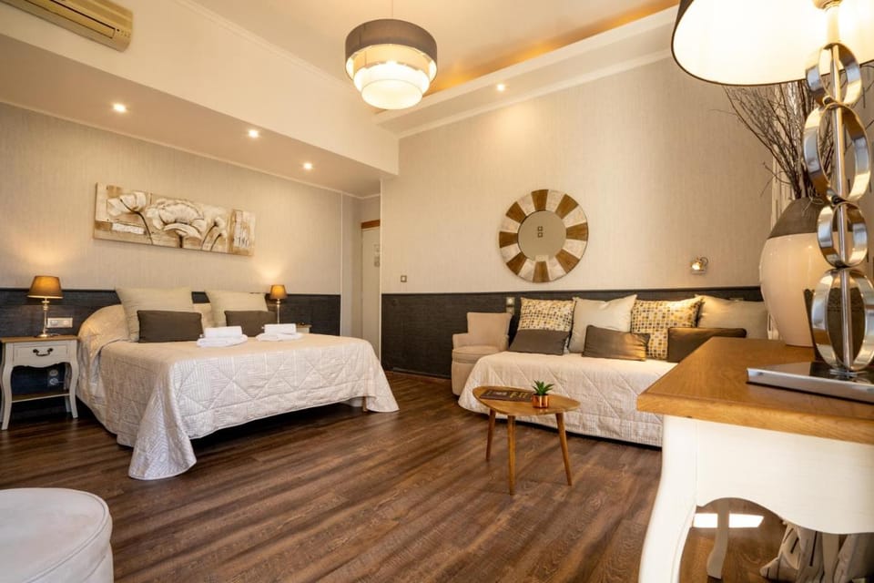 Hotel Restaurant Bellevue Hotel in Bormes-les-Mimosas