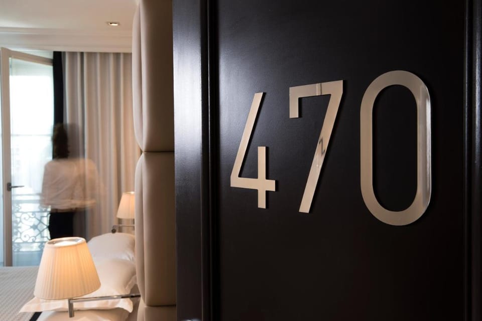 Hotel R De Paris - Boutique Hotel Hotel in Paris