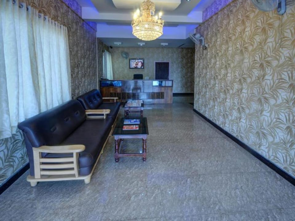 Hotel Mayura International Hotel in Karnataka