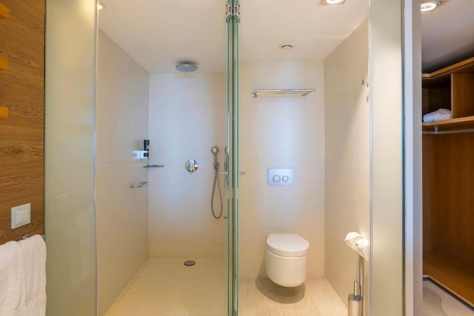 Leonardo Boutique Hotel Mallorca Port Portals - Adults only Hotel in Serra de Tramuntana