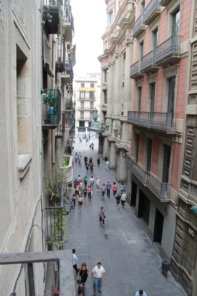 Hostal Excellence Bed and Breakfast in Barcelona