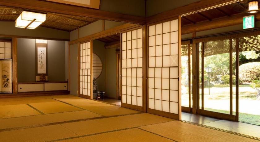 Miyajima Guest House Mikuniya Bed and Breakfast in Hiroshima Prefecture