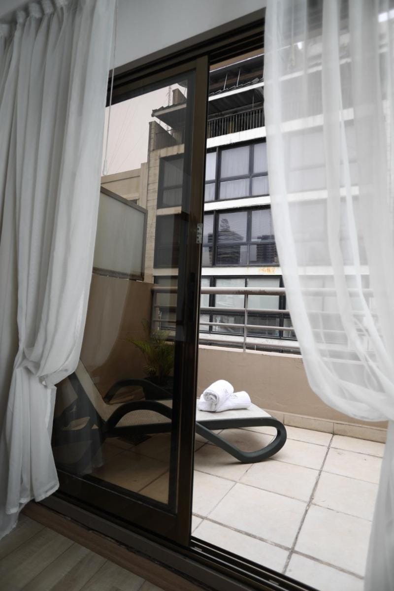 HR Esmeralda Luxor Hotel in Buenos Aires