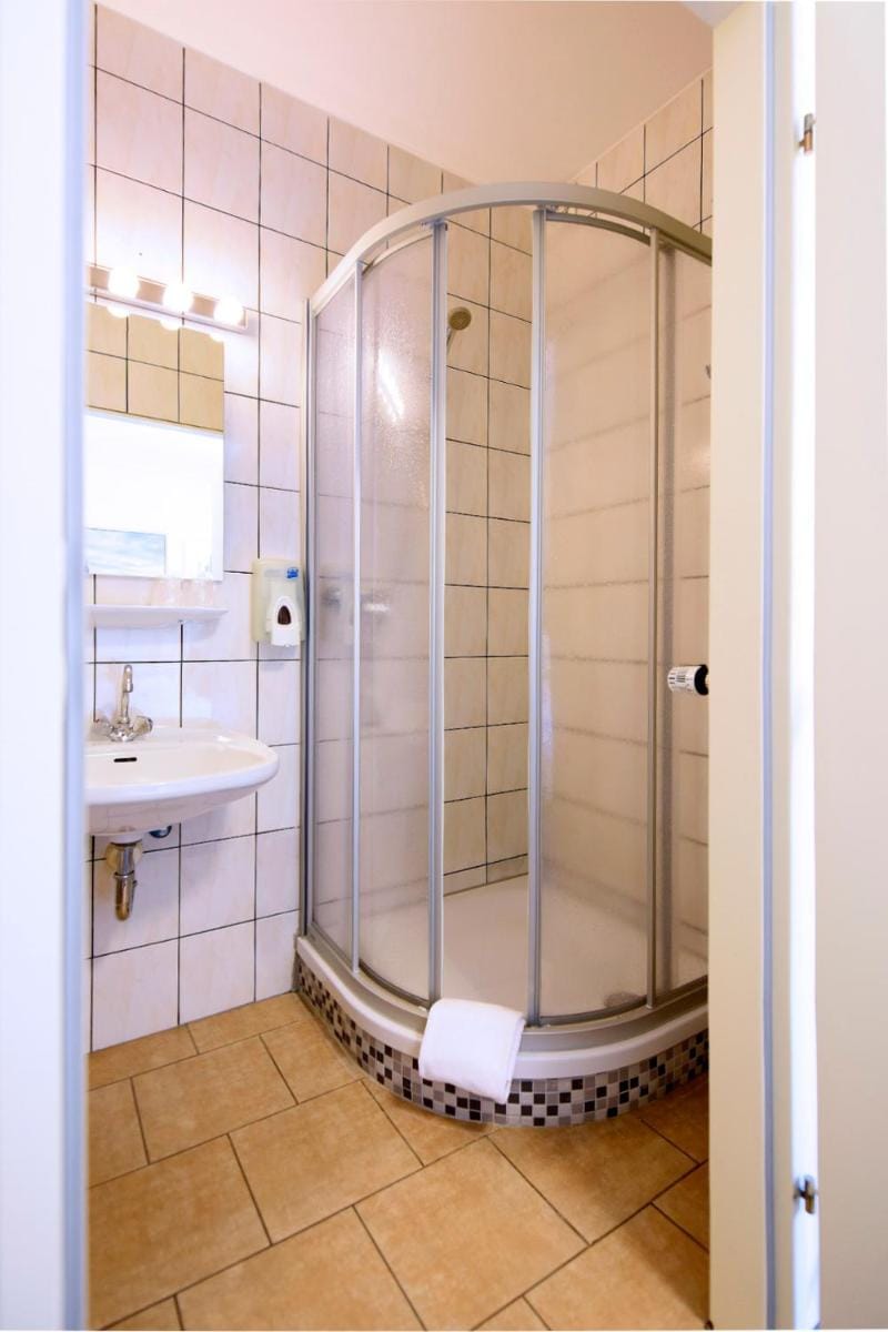 Best Deal Airporthotel Weeze Hotel in Limburg (province)