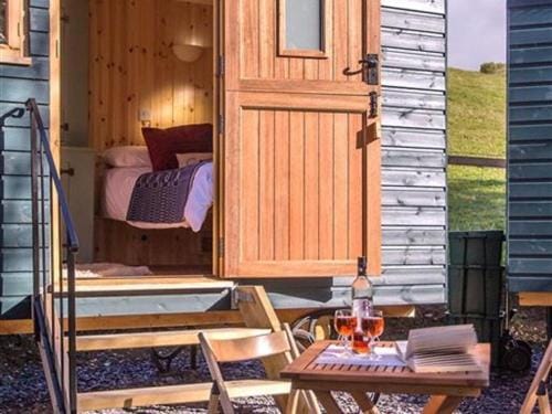 Siabod Huts Vacation rental in Bro Garmon