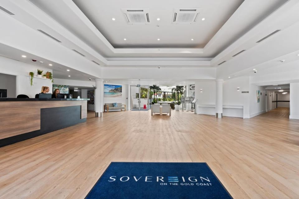 Sovereign Hotel Hotel in Surfers Paradise