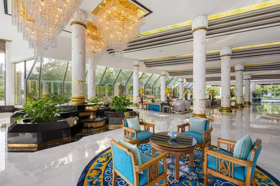 Royal Wing Suites & Spa Pattaya Hotel in Pattaya City