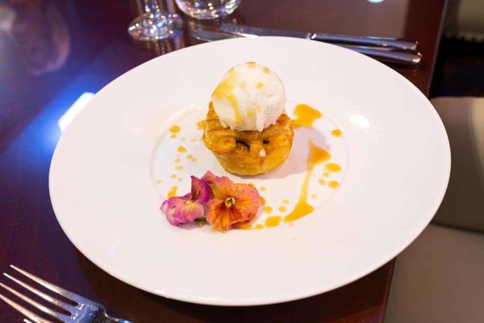Royal On The Park Hotel in Kangaroo Point