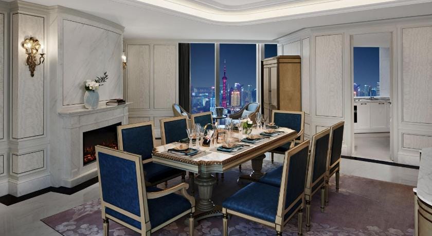 Conrad By Hilton Shanghai Hotel in Shanghai