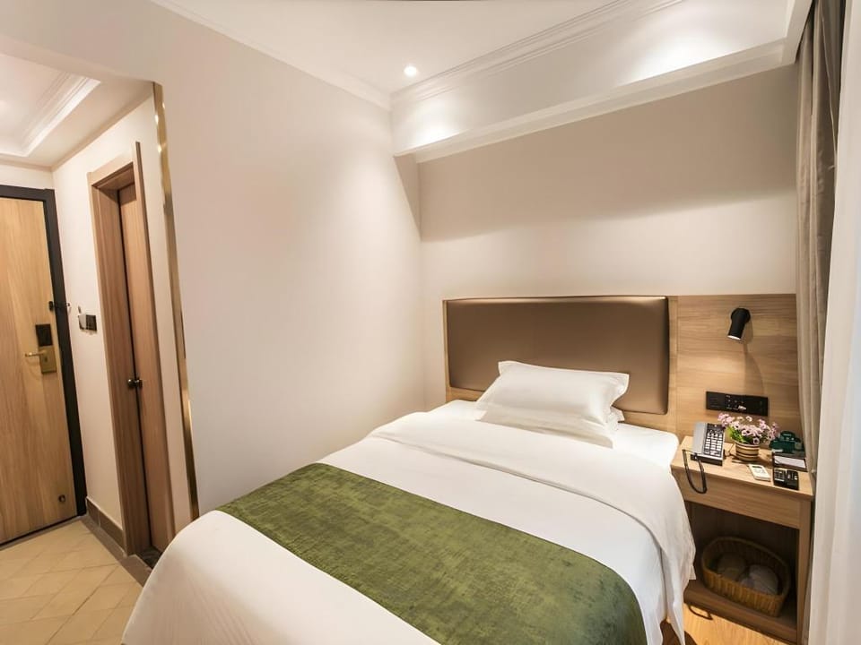GreenTree Inn Suzhou Railway Station South Square Humble Administrator's Garden Business Hotel Hotel in Suzhou
