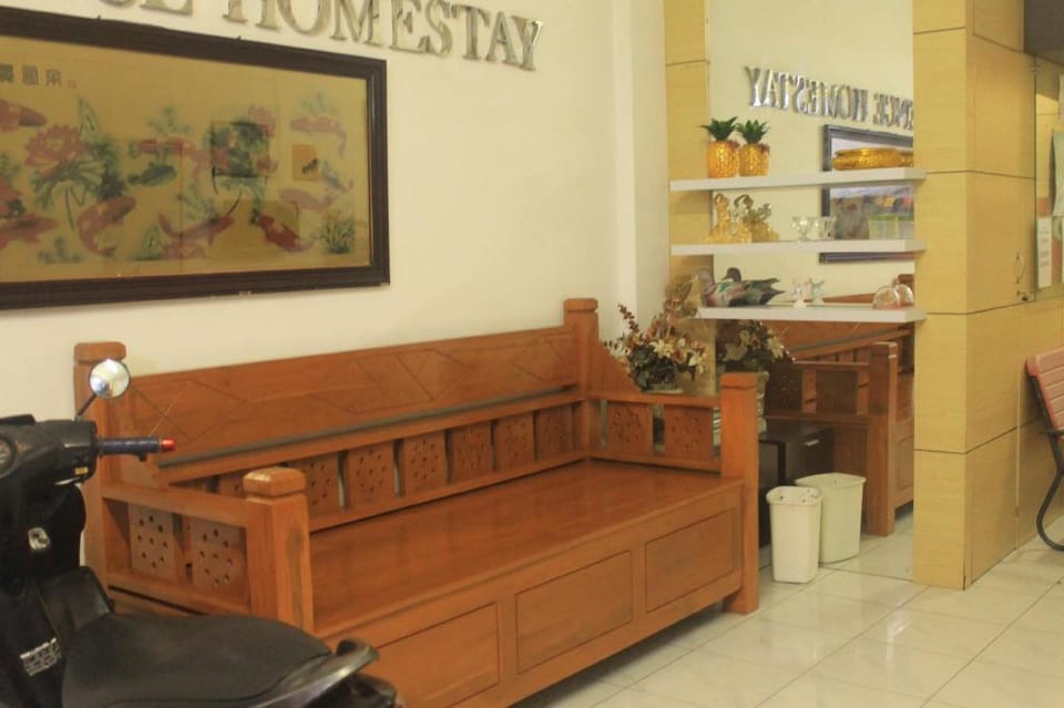 Providence Homestay Syariah Hotel in Surabaya