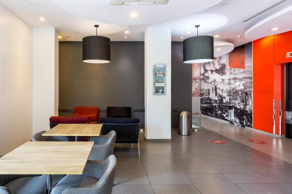 Red Planet Hotel Asoke Bangkok Hotel in Bangkok