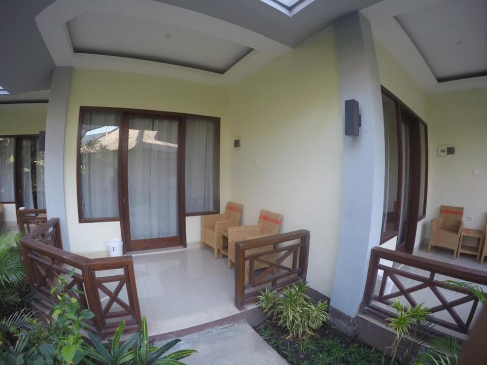 Coral Beach 2 Bungalow Campground/ 
RV Resort in Pemenang