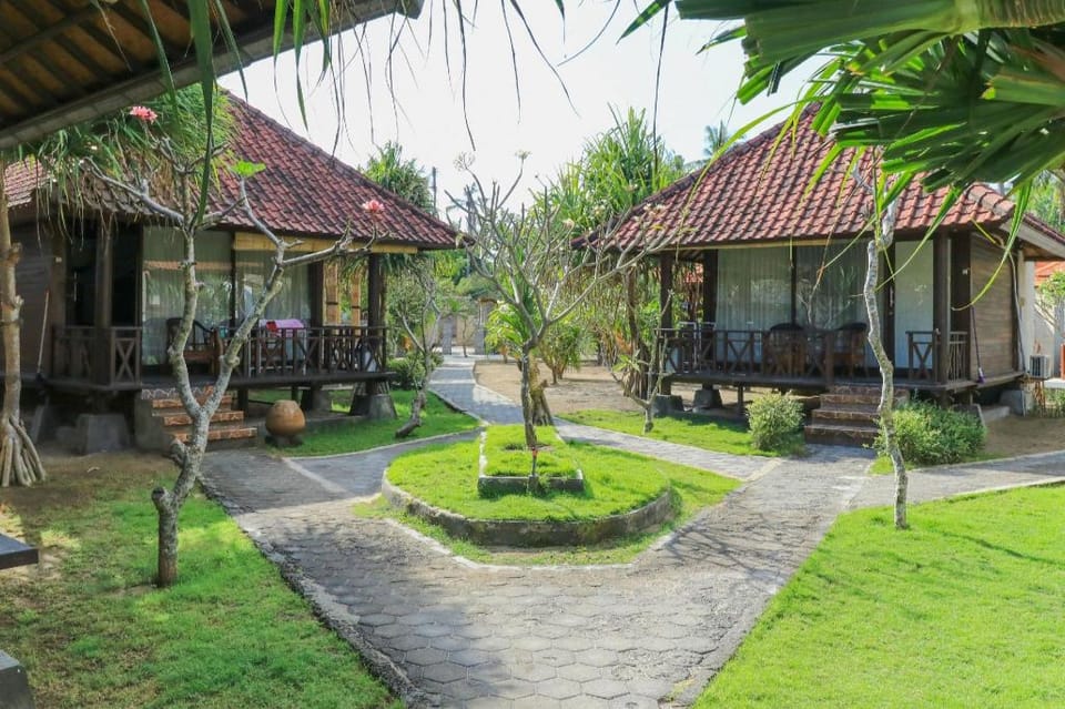 Mega Cottage Campground/ 
RV Resort in Nusapenida