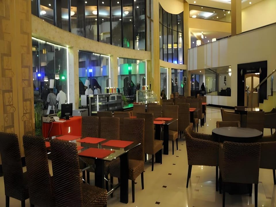 Meuse Jupiter Business and Luxury Hotel Hotel in Maharashtra