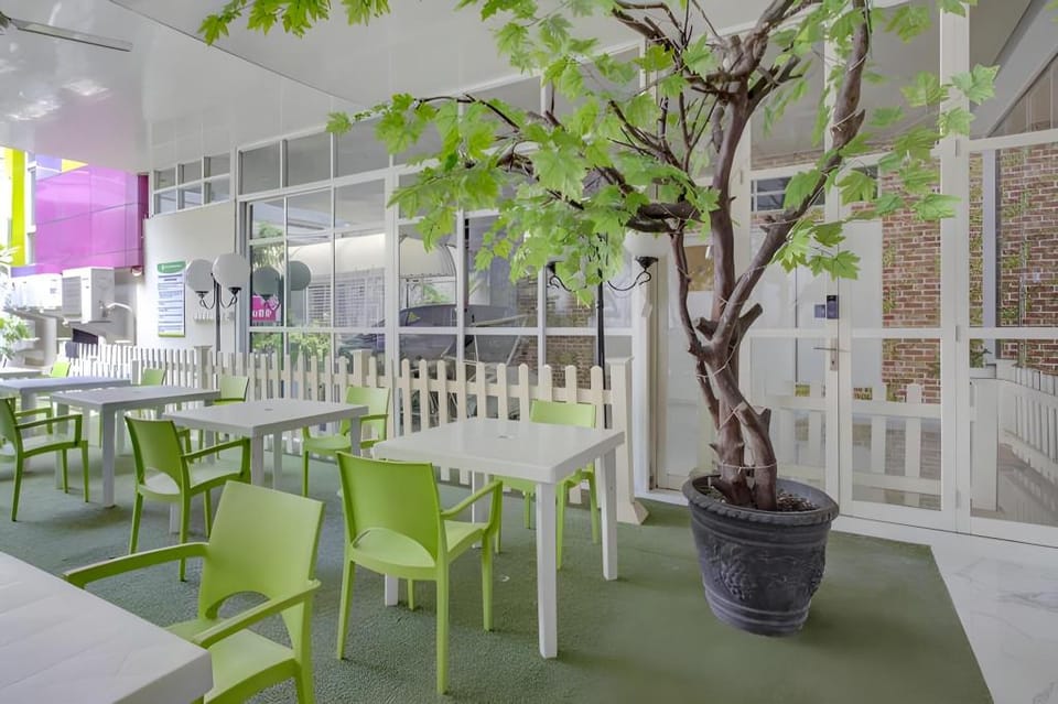 Hotel O Gambir Near Juanda Station Formerly Bunga Dahlia Hotel in Jakarta