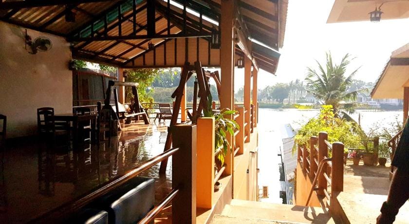 Tamarind Guesthouse Kanchanaburi Bed and Breakfast in Thailand